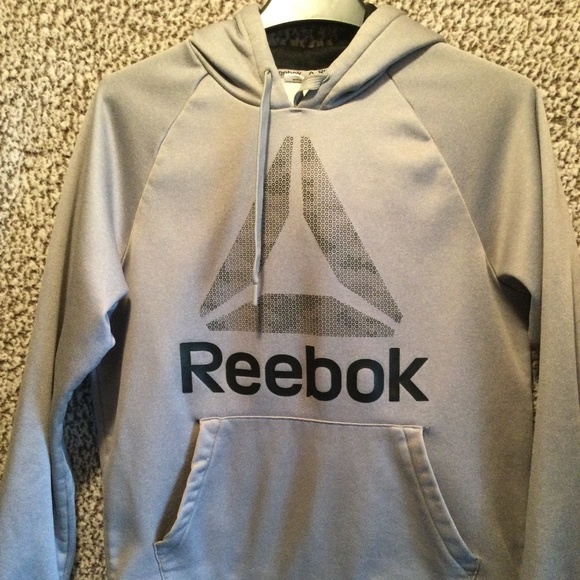 Reebok Sweatshirt/Hoodie - Picture 2 of 5